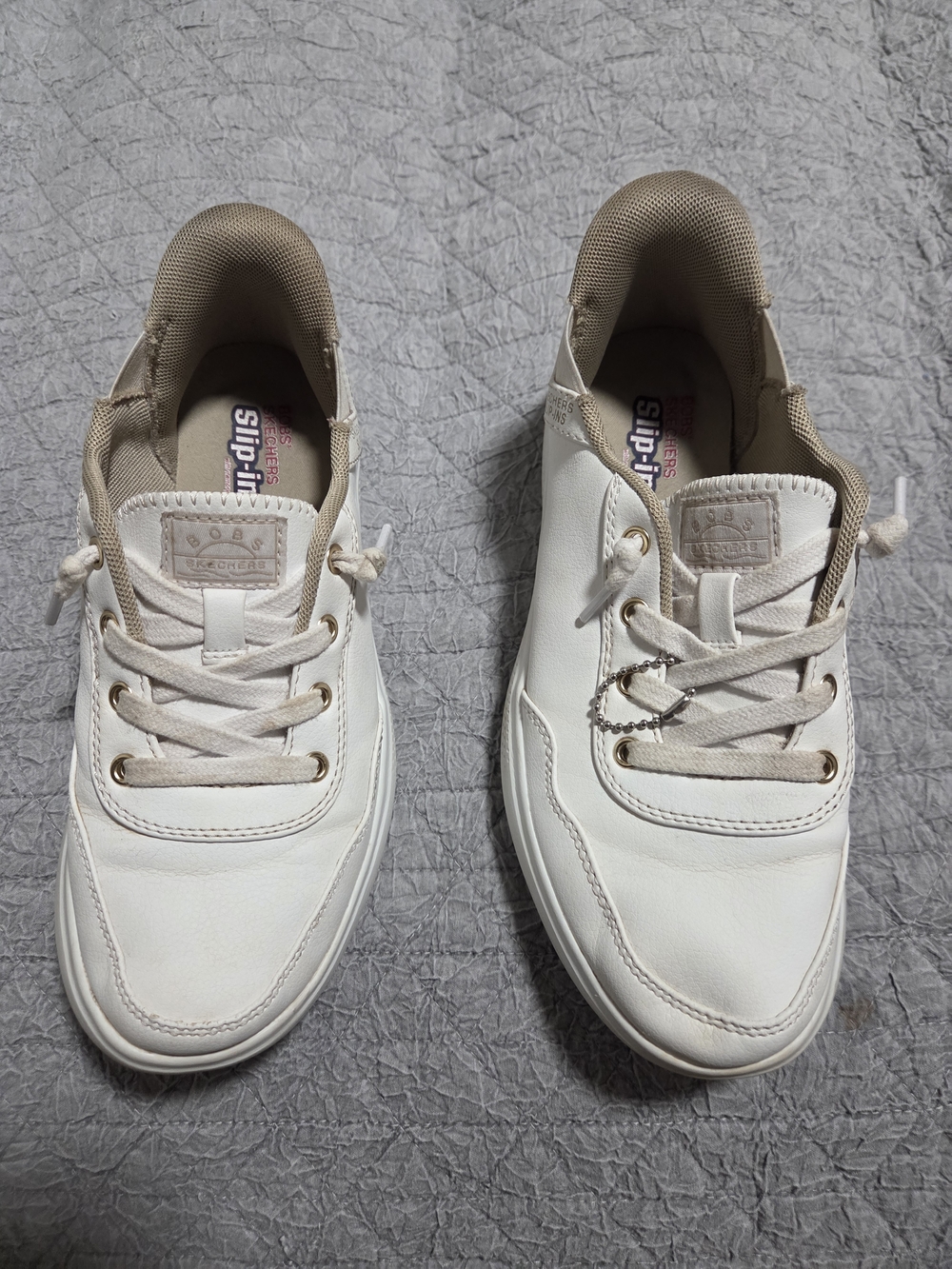 Skechers women’s White Casual Lace-Up Sneakers